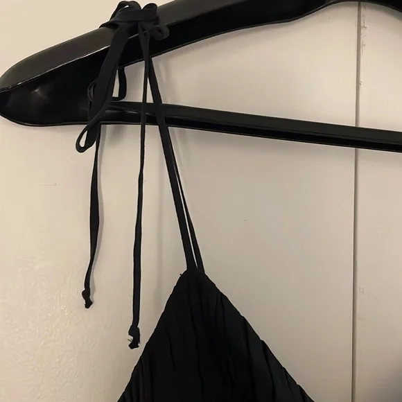 Zara Black Romper with adjustable shoulder straps ties in Size Medium - Picture 8 of 17